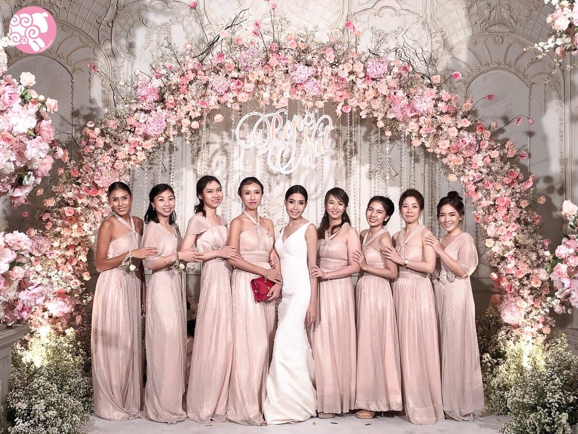 ชุดราตรียาว