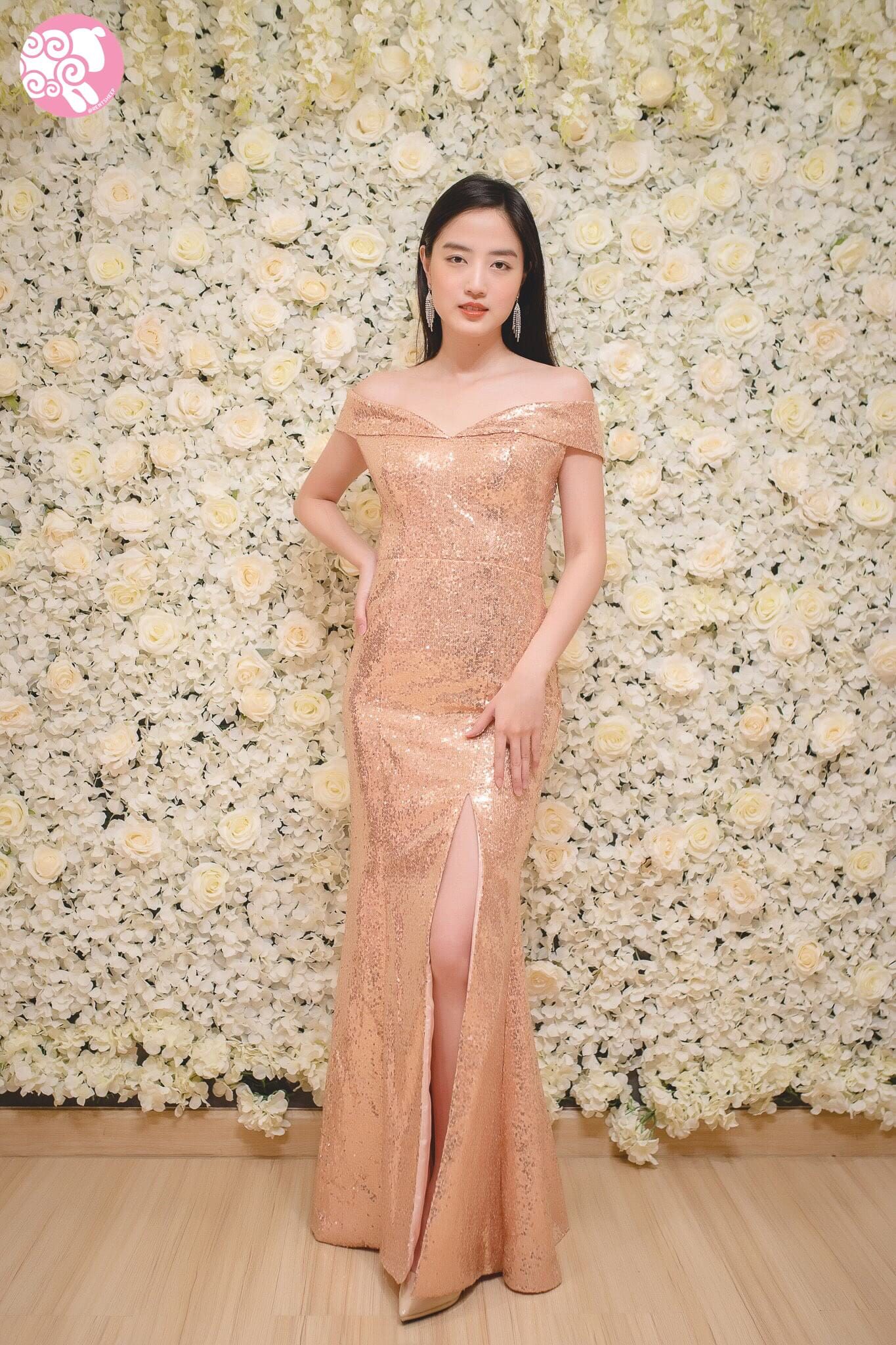 ชุดราตรียาว