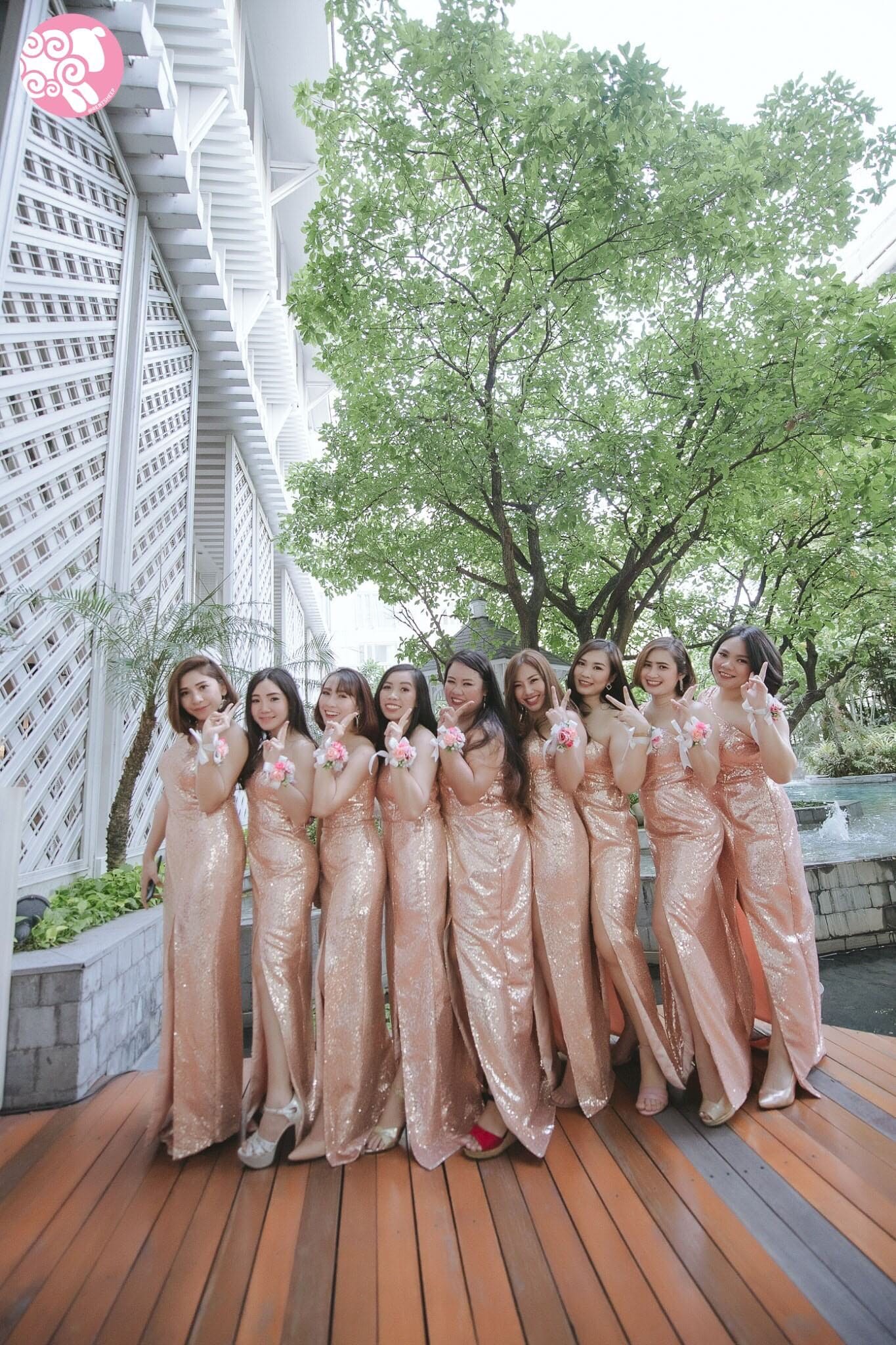 ชุดราตรียาว