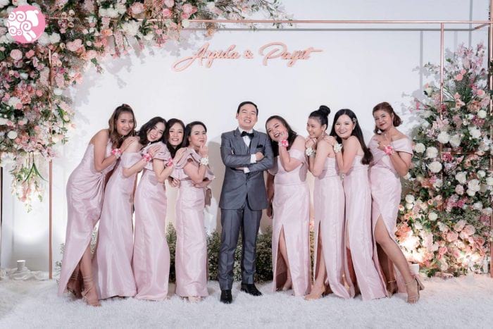 ชุดราตรีสีชมพูยาว