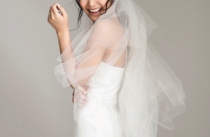 ชุดราตรีสีขาว ชุดเจ้าสาว Prewedding & Afterparty
